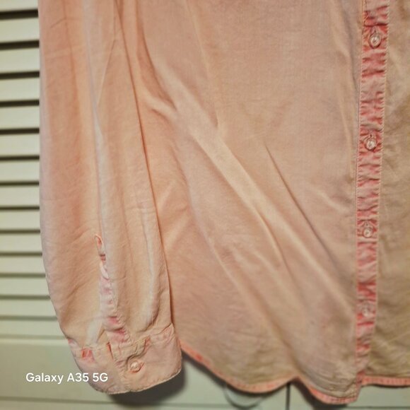 Maurices Womens Button-Down Distressed Faded Lightweight Peach Shirt Size 1 Lg - Picture 2 of 10